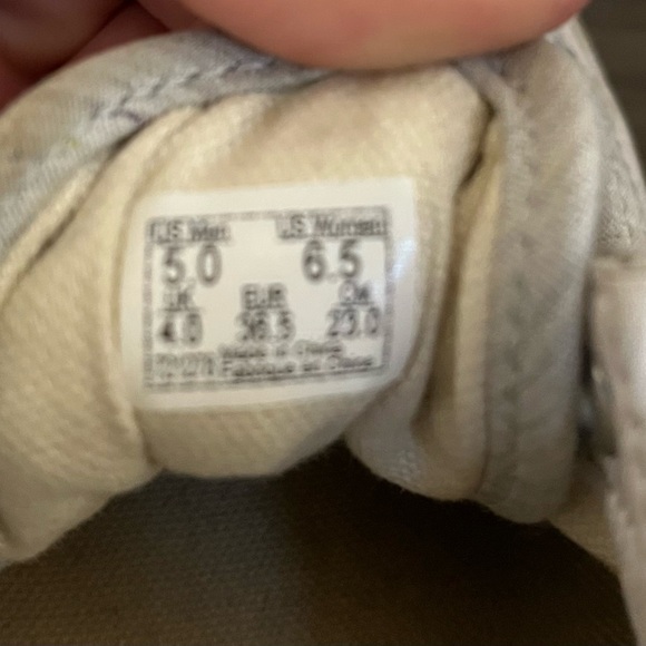 There vans, size 6.5 US women’s, gray. - Picture 2 of 7